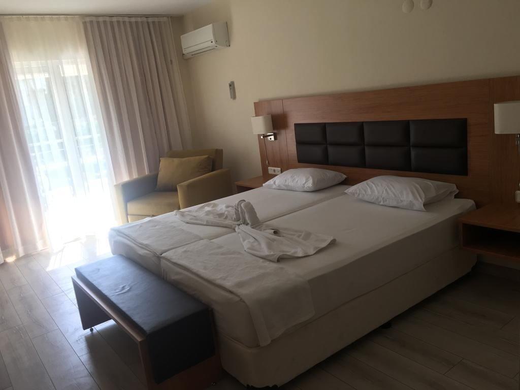 Begonville Hotel (Adults Only) มาร์มาริส ภายนอก รูปภาพ