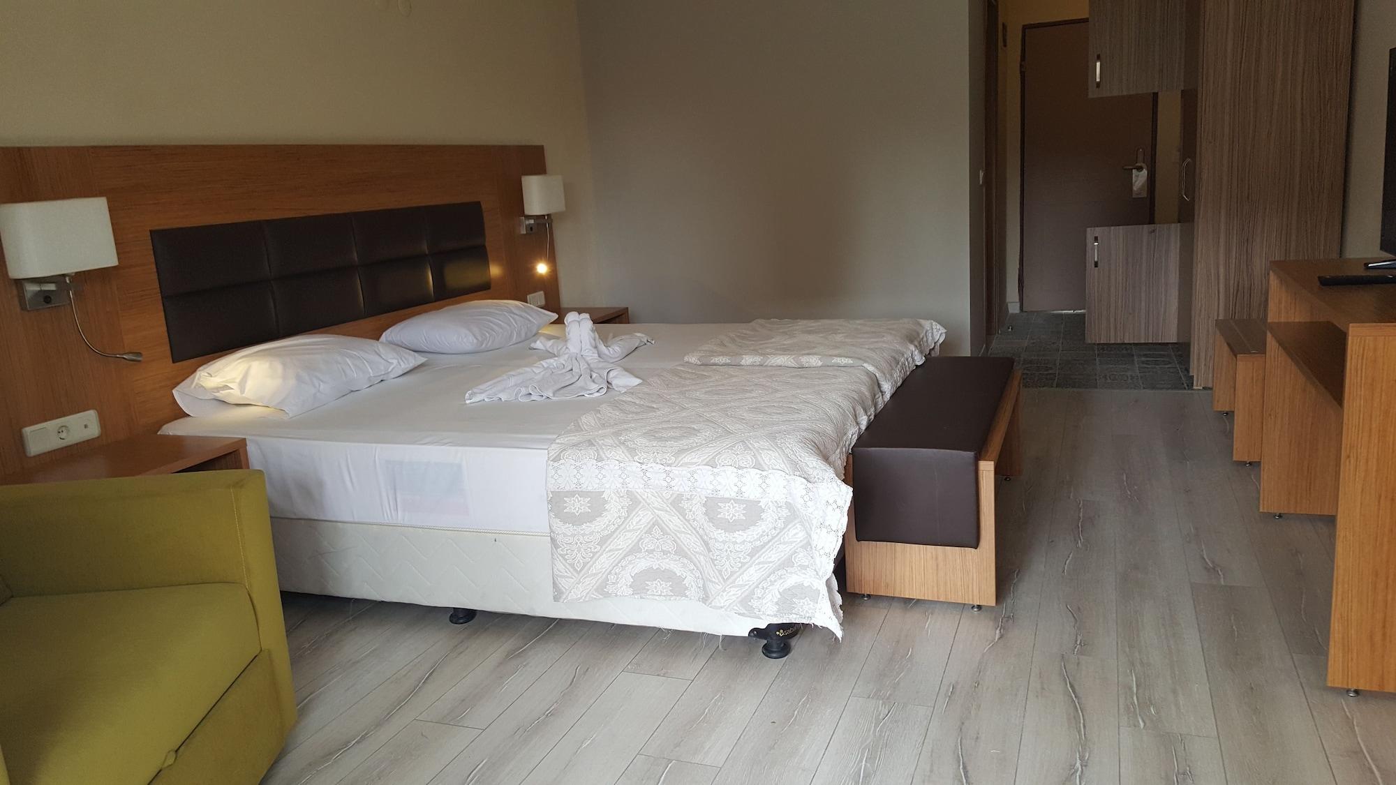 Begonville Hotel (Adults Only) มาร์มาริส ภายนอก รูปภาพ