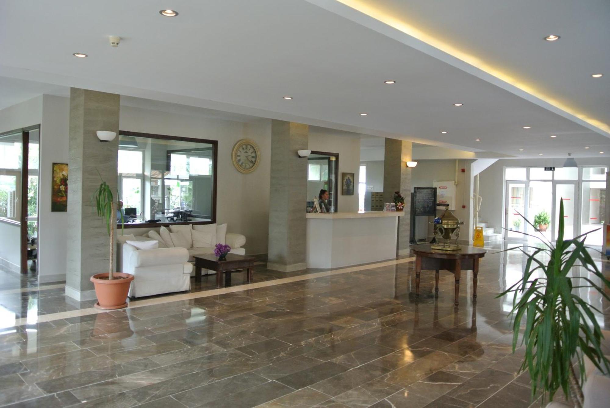 Begonville Hotel (Adults Only) มาร์มาริส ภายนอก รูปภาพ