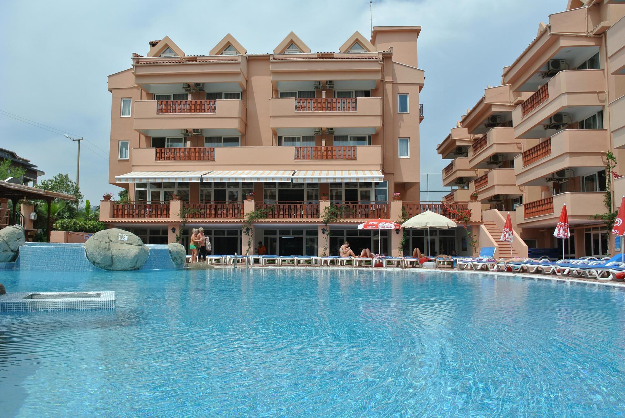 Begonville Hotel (Adults Only) มาร์มาริส ภายนอก รูปภาพ