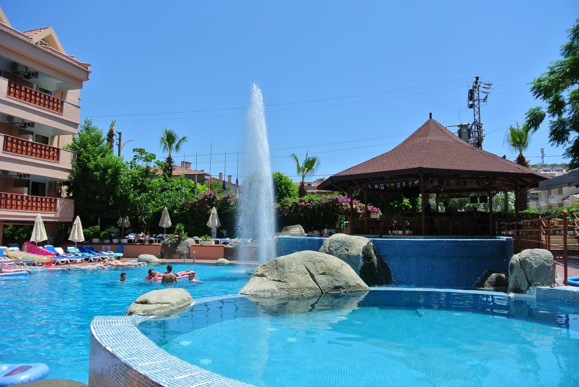 Begonville Hotel (Adults Only) มาร์มาริส ภายนอก รูปภาพ